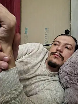 bbyxklaus online show from October 26, 5:57 pm