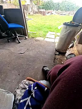 bbyxklaus online show from October 28, 12:15 pm