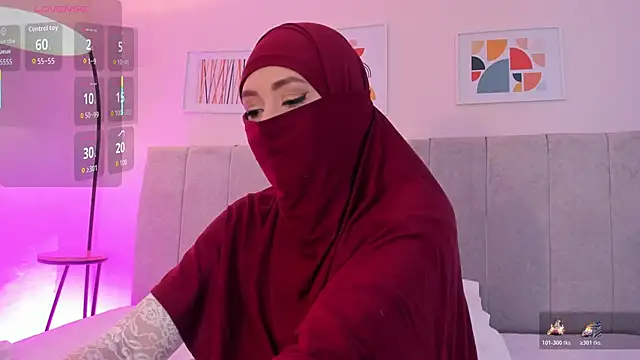 Snapshot of fatiima_ chatting on November 12, 7:07 pm fatiima online show from November 12, 7:07 pm