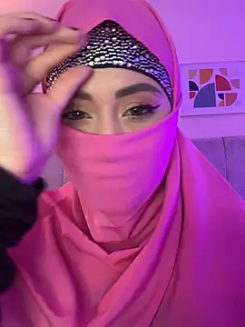 Snapshot of fatiima_ chatting on April 25, 7:11 pm fatiima online show from April 25, 7:11 pm