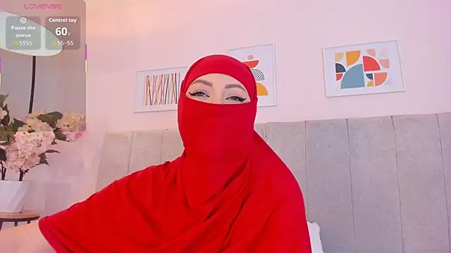 fatiima  online show from December 22, 7:03 pm