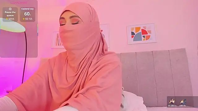 Snapshot of fatiima_ chatting on November 13, 7:07 pm fatiima online show from November 13, 7:07 pm