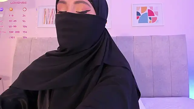 Snapshot of fatiima_ chatting on June 4, 7:07 pm fatiima online show from June 4, 7:07 pm