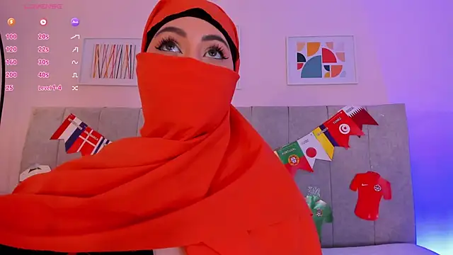 Snapshot of fatiima_ chatting on June 25, 7:30 pm fatiima online show from June 25, 7:30 pm
