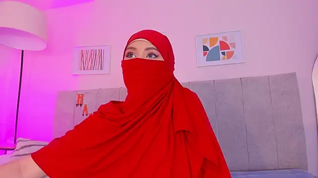 Snapshot of fatiima_ chatting on October 31, 7:10 pm fatiima online show from October 31, 7:10 pm