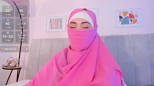 fatiima  online show from March 6, 7:09 pm