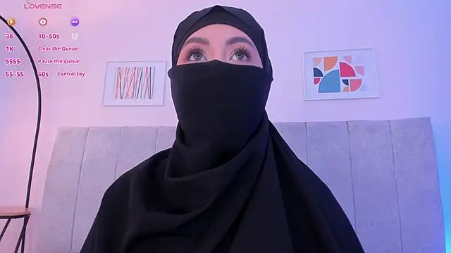 Snapshot of fatiima_ chatting on May 29, 7:09 pm fatiima online show from May 29, 7:09 pm