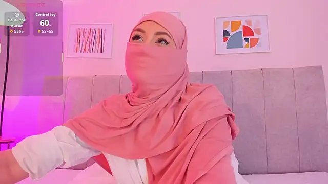 Snapshot of fatiima_ chatting on November 21, 7:02 pm fatiima online show from November 21, 7:02 pm