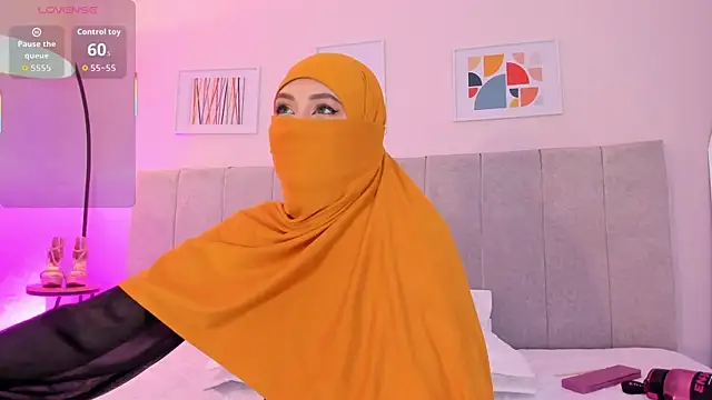 Snapshot of fatiima_ chatting on November 10, 7:08 pm fatiima online show from November 10, 7:08 pm