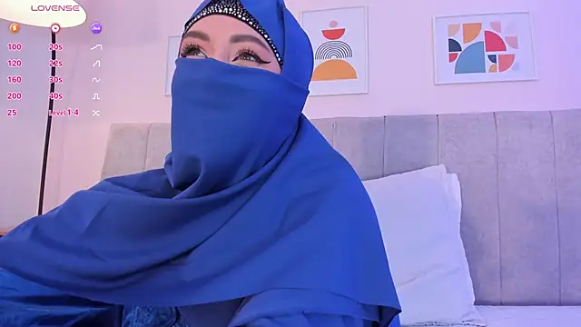 Snapshot of fatiima_ chatting on June 6, 7:08 pm fatiima online show from June 6, 7:08 pm