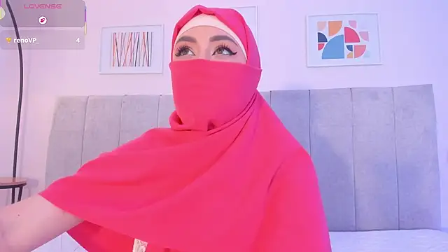 fatiima  online show from April 18, 7:07 pm