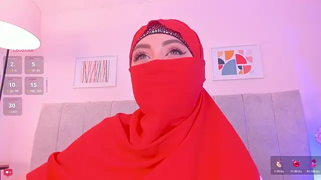 Snapshot of fatiima_ chatting on May 5, 7:06 pm fatiima online show from May 5, 7:06 pm