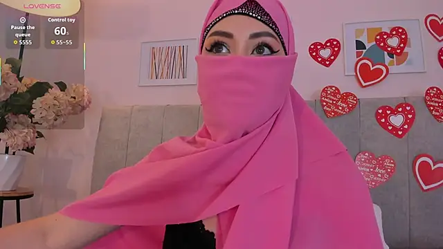 fatiima  online show from February 11, 7:36 pm