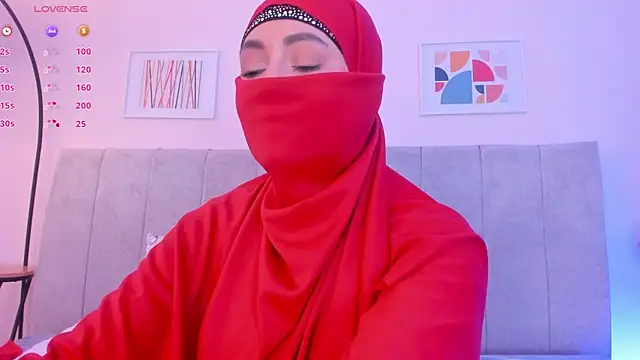 Snapshot of fatiima_ chatting on May 20, 7:33 pm fatiima online show from May 20, 7:33 pm