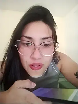 Snapshot of Chinitaaa28 chatting on November 1, 10:53 am Chinitaaa28 online show from November 1, 10:53 am