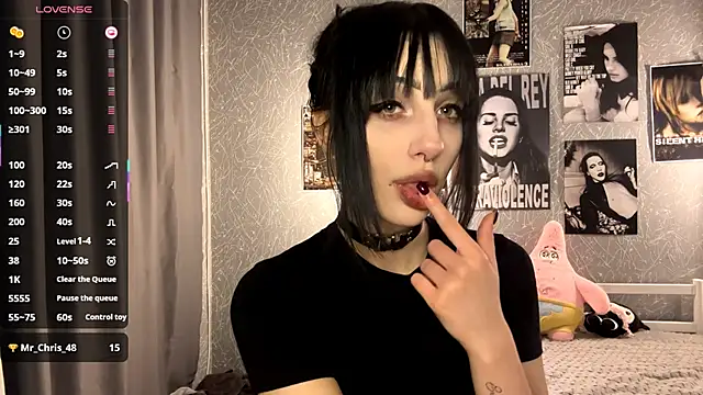 ForeTiff online show from December 5, 8:39 pm