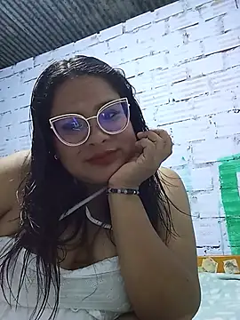 celeste122595 online show from June 5, 3:33 am