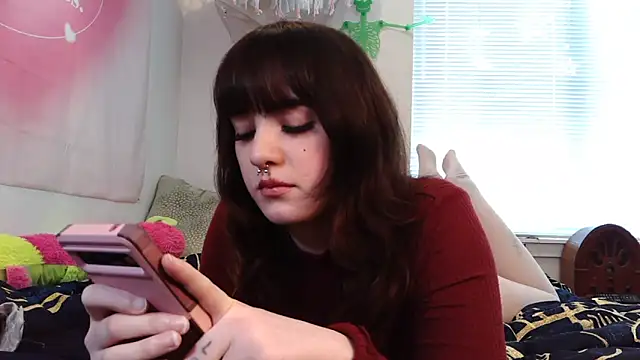 Trickylucy555 online show from February 2, 7:57 pm