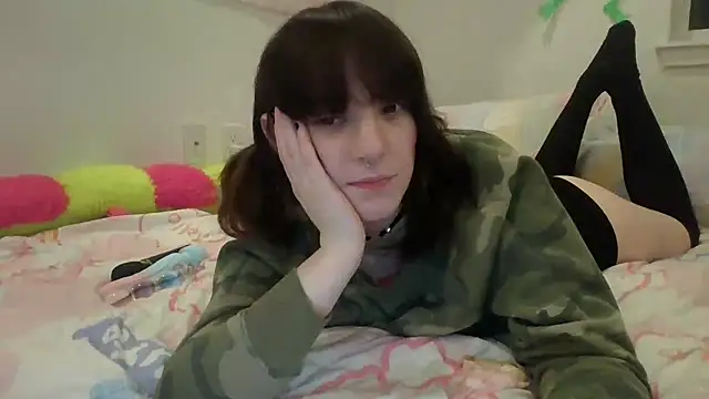 Trickylucy555 online show from December 21, 9:55 am