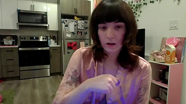 Trickylucy555 online show from November 5, 9:34 am