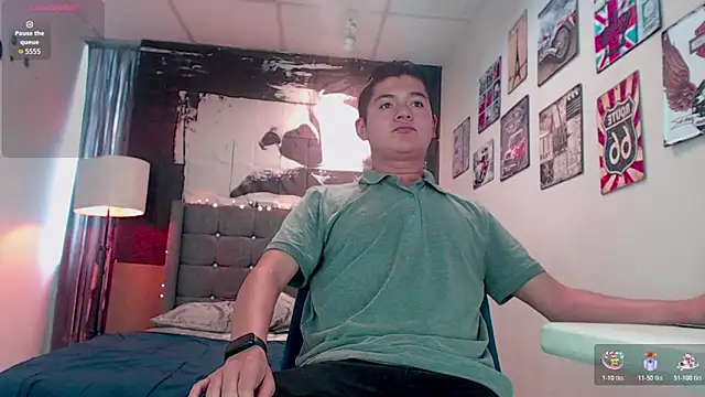 Snapshot of Eros_blaze chatting on October 23, 9:02 pm Eros blaze online show from October 23, 9:02 pm