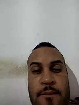 Jonathanbarreto online show from April 16, 2:56 am