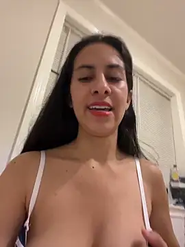 lay4444 online show from November 4, 4:27 am