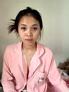 Snapshot of aaaaawhate chatting on November 8, 7:34 am aaaaawhate online show from November 8, 7:34 am