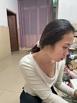 aaaaawhate online show from January 8, 11:16 am