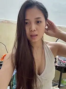 Snapshot of aaaaawhate chatting on December 14, 11:16 am aaaaawhate online show from December 14, 11:16 am