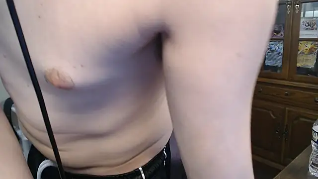 Snapshot of CasuallyCorrupt chatting on October 29, 10:31 pm CasuallyCorrupt online show from October 29, 10:31 pm