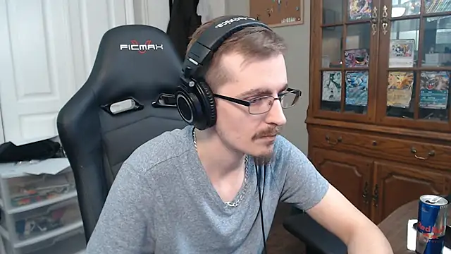 Snapshot of CasuallyCorrupt chatting on October 28, 12:00 am CasuallyCorrupt online show from October 28, 12:00 am