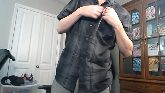 Snapshot of CasuallyCorrupt chatting on November 9, 2:26 am CasuallyCorrupt online show from November 9, 2:26 am