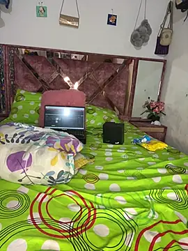 Snapshot of nadia__lulu chatting on February 10, 1:54 pm nadia lulu online show from February 10, 1:54 pm