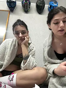 wwwdddccc1 online show from April 9, 6:58 pm