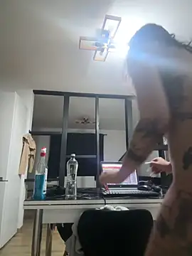 wwwdddccc1 online show from December 16, 10:36 pm