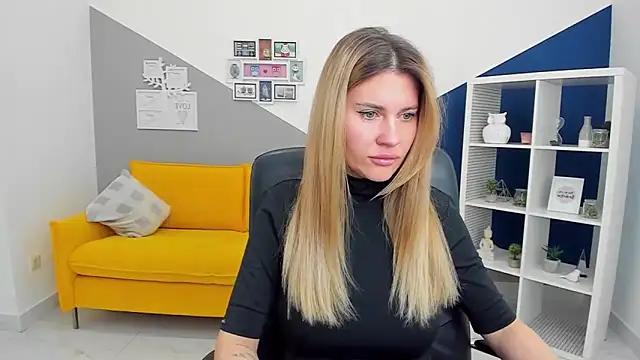 AryaAltkerer online show from February 24, 1:23 pm