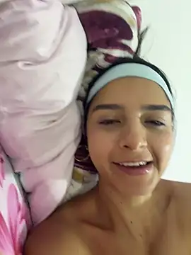 Snapshot of violeta365 chatting on July 5, 7:43 pm violeta365 online show from July 5, 7:43 pm
