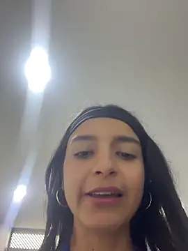 violeta365 online show from May 12, 3:40 pm