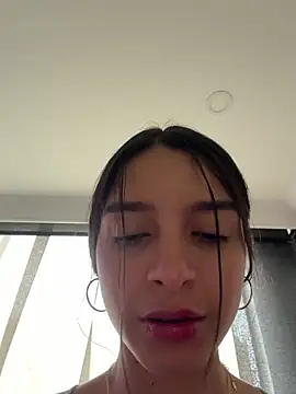 Snapshot of violeta365 chatting on July 14, 9:10 pm violeta365 online show from July 14, 9:10 pm