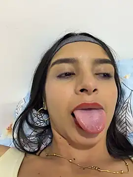 Snapshot of violeta365 chatting on June 12, 10:29 pm violeta365 online show from June 12, 10:29 pm