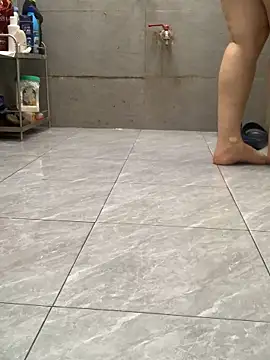 HinayLa online show from April 15, 2:10 pm