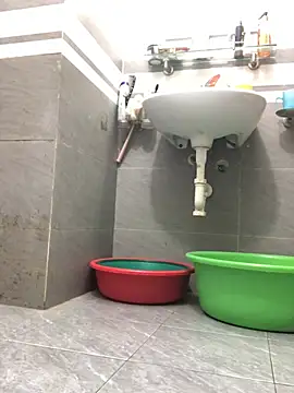 HinayLa online show from April 8, 10:33 pm