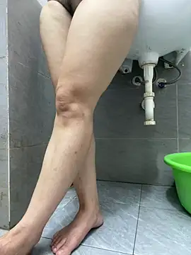 Snapshot of HinayLa chatting on June 14, 2:29 pm HinayLa online show from June 14, 2:29 pm