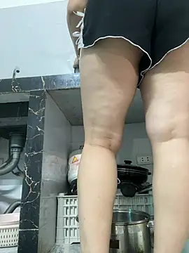 HinayLa online show from May 9, 4:27 am