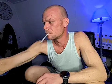 Kinky Play1 online show from March 19, 7:47 pm