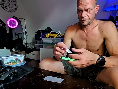Kinky Play1 online show from June 25, 6:57 pm