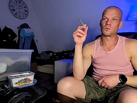 Kinky Play1 online show from March 26, 8:40 pm