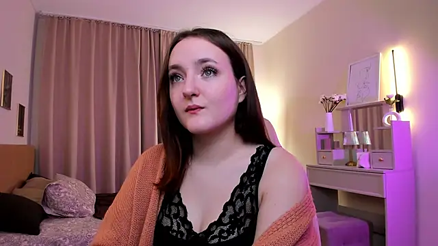 Kris Loken online show from November 15, 7:34 am