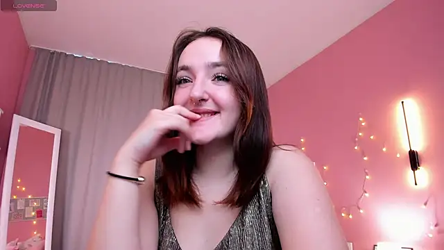 Kris Loken online show from November 18, 7:33 am